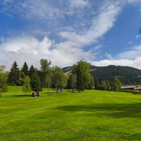 Cozy With Pool And Golf Nearby Appartamento *