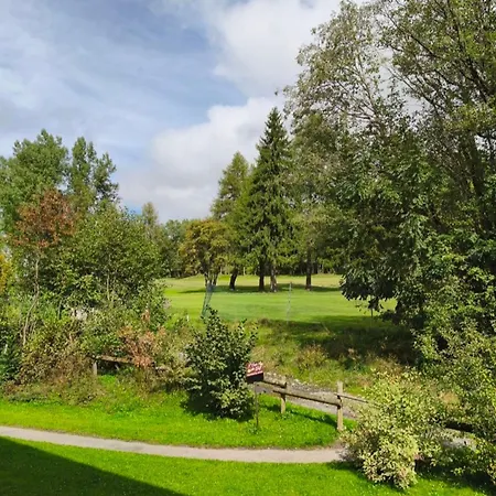 Cozy With Pool And Golf Nearby Διαμέρισμα