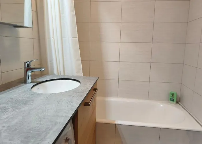 Cozy With Pool And Golf Nearby *